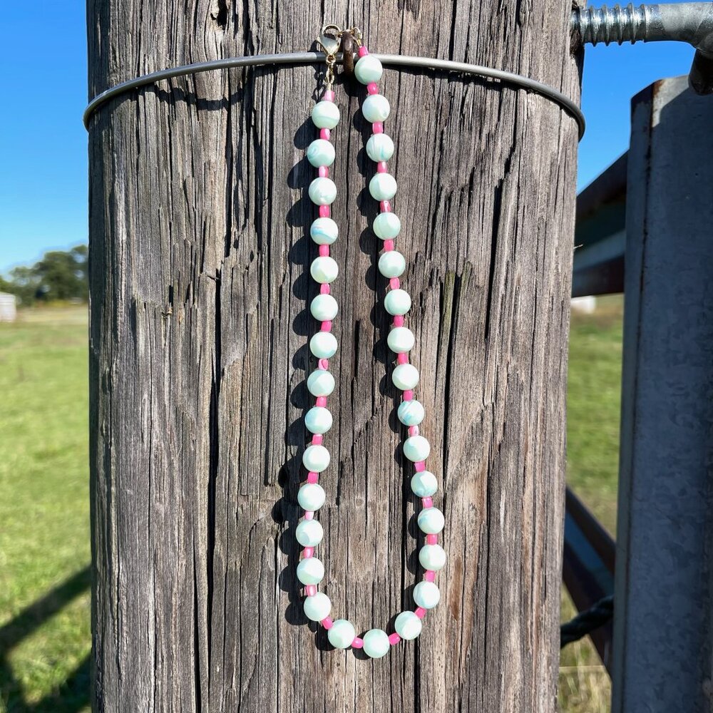 Handmade Chunky Beaded Shell Necklace: Pastel Y2K Coastal Necklace Boho